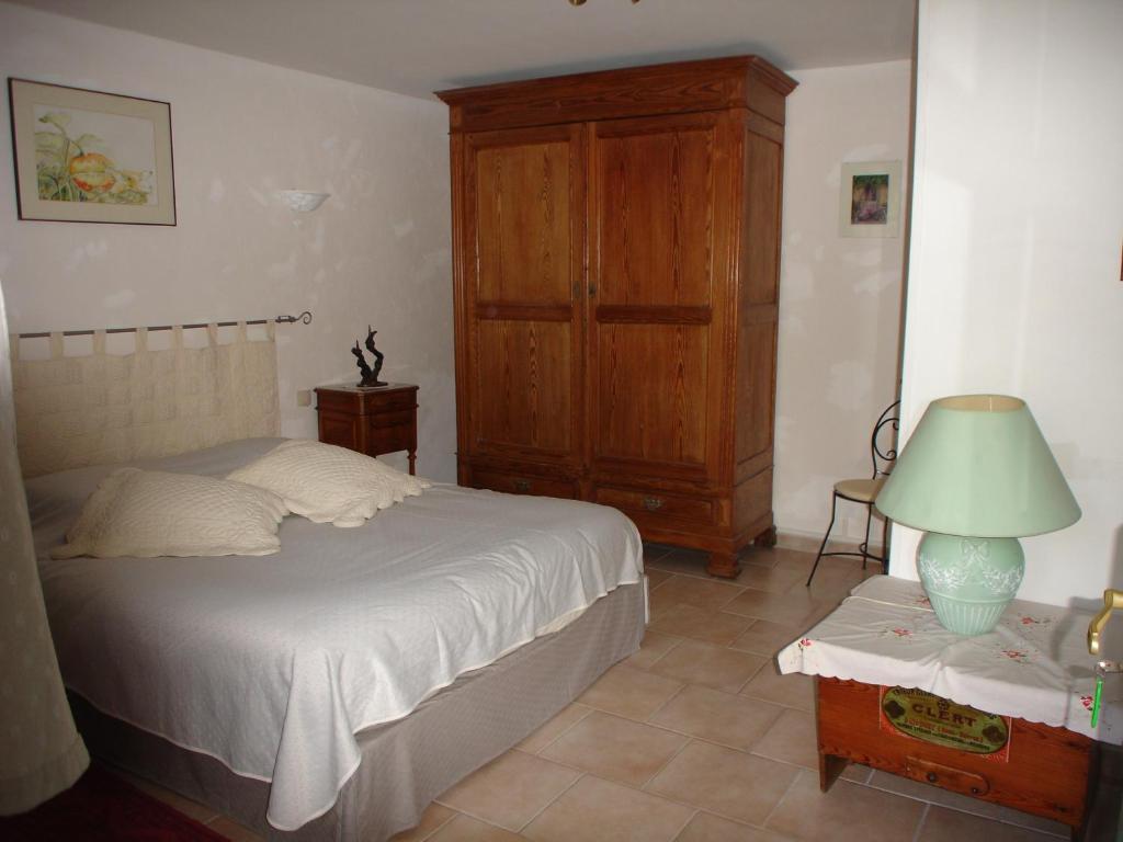 Domaine De La Grange Neuve La Roque-sur-Pernes Quarto foto