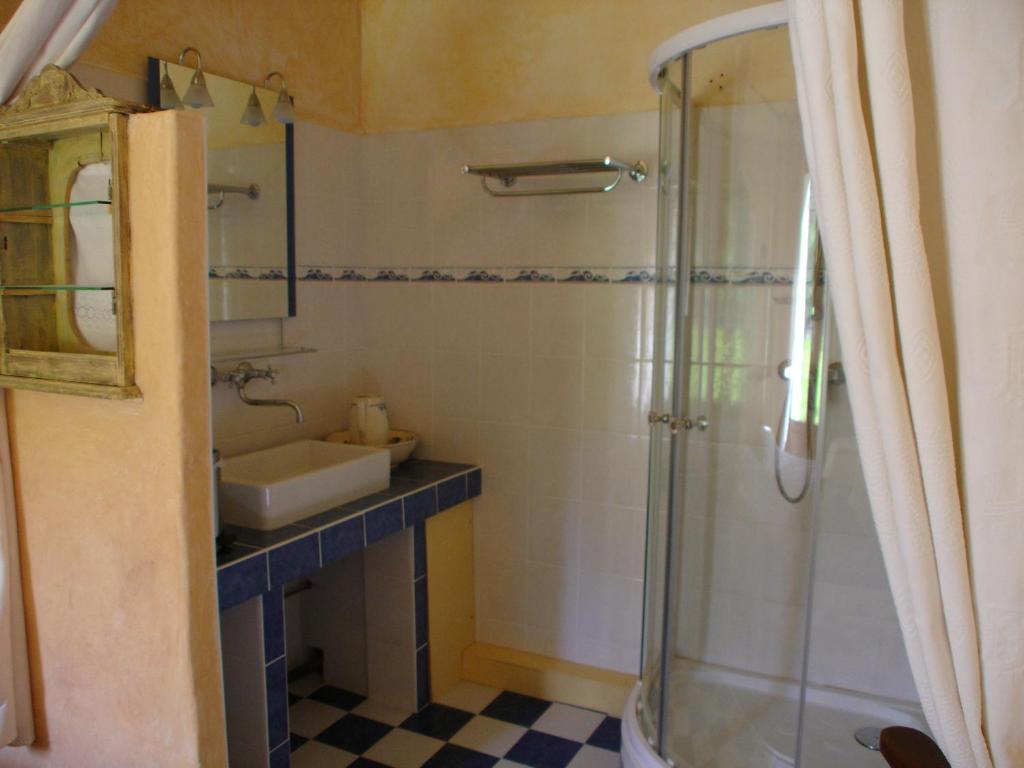 Domaine De La Grange Neuve La Roque-sur-Pernes Quarto foto