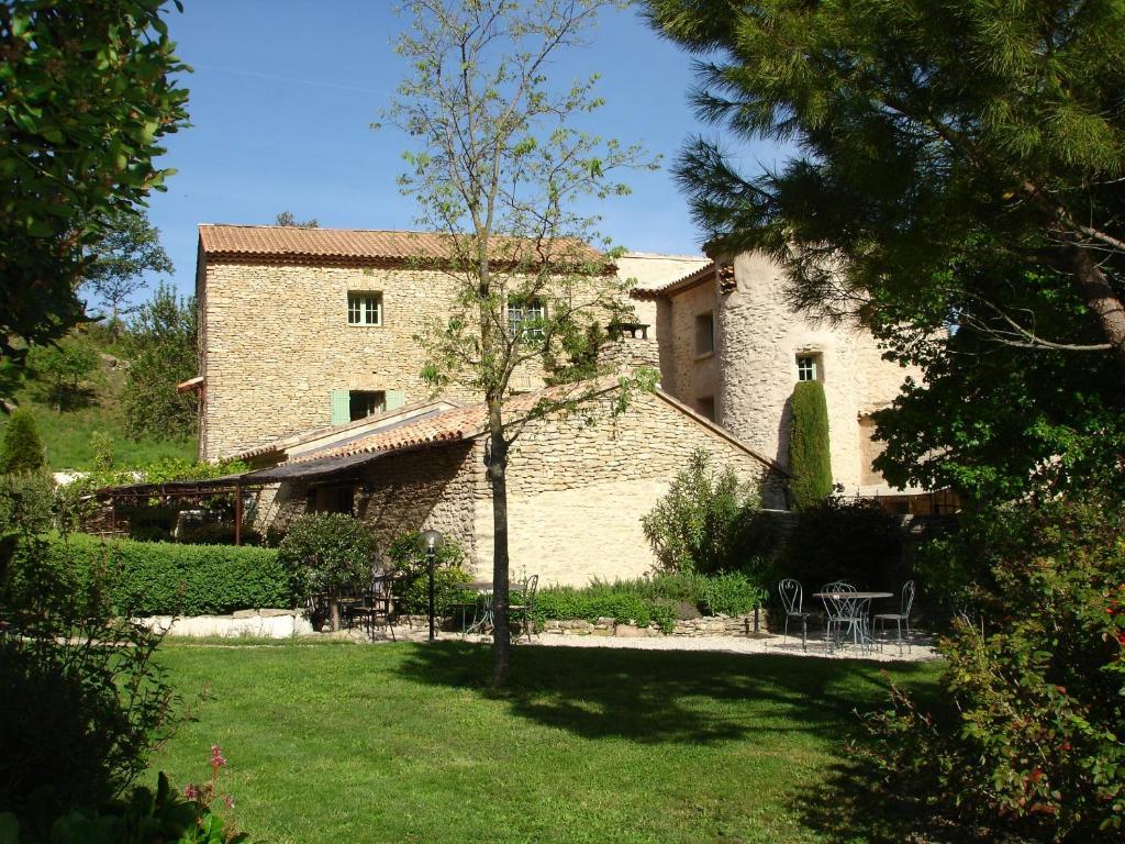 Domaine De La Grange Neuve La Roque-sur-Pernes Exterior foto